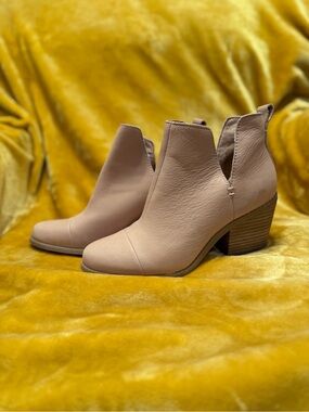 Toms Taupe Low Block Heel Ankle Booties